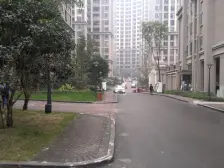 北滨路 半山华府一房105万