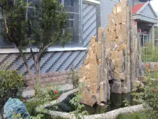 公摊小,7个卧室,位置很好,可以办公