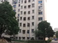 此房装修很新保养的很好拎包入住得房率高 光线好