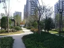 此房满五年,南北通透,格局方正,精装修,房屋保养好