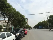 主卧朝南,环境优美,交通便利,居家装修