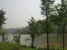 中安翡翠湖 联排别墅带车位 花园面积100平米 视野开阔