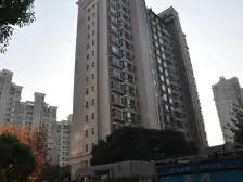 四季晶园 4室2厅 东 东南 南 北