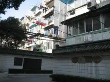 殷行路303号 2室1厅 南