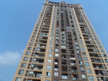 双轻轨 壹江城精装 洋房顶跃带有露台看房方便