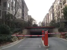 丰和新城一期 南北通透,采光好 装修好,环镜优美 近地铁 中间楼层