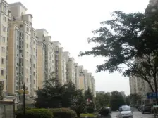 地铁50米,双书包,价格空间几百个W,需要联系我