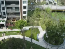 边套顶楼复式,带子母双车位。景观房,户型好。