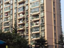 品质小区 出门就是世纪公园 楼龄新 飞机户型南北通