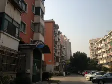 中间楼层,南北通两房,小区好停车,2002年房龄