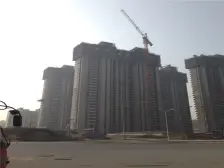 和泰馨和园 毛坯 南 北通透 交通方便 户型楼层好