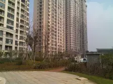 保利东湾 全屋红木装修 家具家电全带使用面积大很多