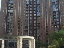 此房满五年南北错通户型自住精装修诚意出售