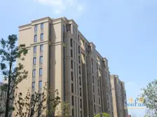 卫生间全明,大开间,品质小区,小区入口附近