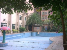 龙江南湖雅苑实用大4房,格局好,保养新净。