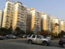 玉河明珠住宅 南北通透,采光好 装修好,环镜优美 视野好,诚心出售