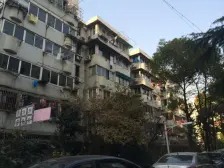 总校电梯三房,位置优越 南北通透 店长力推