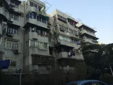95年商品房,1梯2户,得房率高,采光无遮挡,视野好!