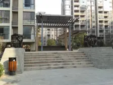 魏玛峰尚一期 南北通透,采光好 装修好,环镜优美 视野好,诚心出售