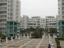 陆家嘴花园二期带天井100平可做仓库