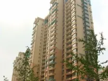业主诚意出售,带子母双车位,中间楼层视野采光景观好