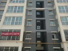 西客站旁 正规两室两厅 电梯房 看房方便,,无抵押