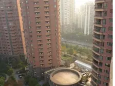 现在出租,看房再过两天