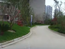 近地铁,南北通,大两房,居住舒适。