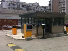 满五,V1,近地铁四房两卫,复式带露台,得房率高
