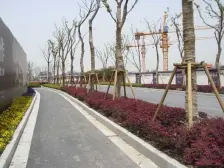 满五有车位-精装修保养得当-中间楼层视野好