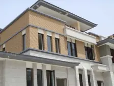 近商圈,大开间,小区中心位置,主卧朝南