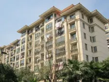 维罗纳贵都 1室1厅 北 南