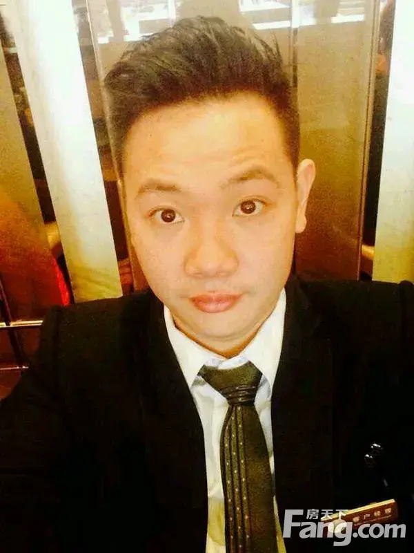 程泽 二手房经纪人请拨打电话18627896027电话联系百科详情 应该在2018年 2015-01