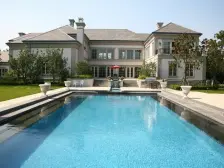 闵行 绿城玫瑰园豪宅 纯毛坯 环境好 小区高品质 诚意出售