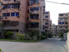 单价3.2 次顶楼 双地铁3号线18号线 房子空置随时可看