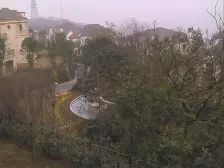 精装别墅保持新 位置好 安静 带露台