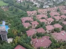 看中庭大两房两卫,住家安静,出行方便