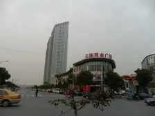 配套设施齐全 交通便利离泗泾地铁站口300米 大润发