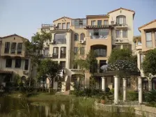 加州风情低密度洋房,高绿化 南北通大两房 满五税费少