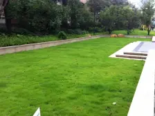 照母山 万科悦峰一期四房185万