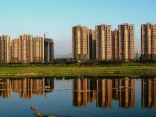 公务员小区楼间距宽双阳台看房方便