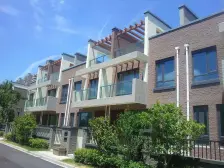 大花园联排边套别墅 +大花园 +满五年唯 一