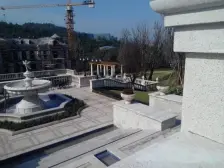 照母山 融创凡尔赛领馆一期四房200万