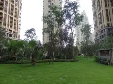 汽博中心 奥林匹克花园十期(御锦一期)四房300万