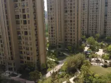 中楼层大三房,南北通透,全明户型,诚意出售