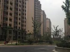 近地铁16号线,电梯大两房,配套成熟,交通方便