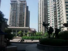 品质小区,环境优美,精装修,诚意出售