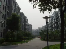 3、18号线双轨交,电梯高层,纯毛坯2房,未曾出租过