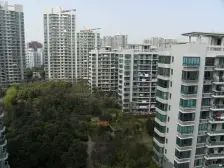 清水毛坯房,中间位置,中间楼层,刚需户型