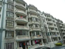 华高苑北区 4室3厅 南 北